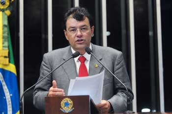 Senador Eduardo Braga defende novos tribunais federais