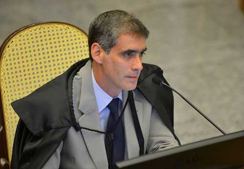 Decisão que faz computar período de benefício por incapacidade como carência vale apenas para a região Sul, decide STJ