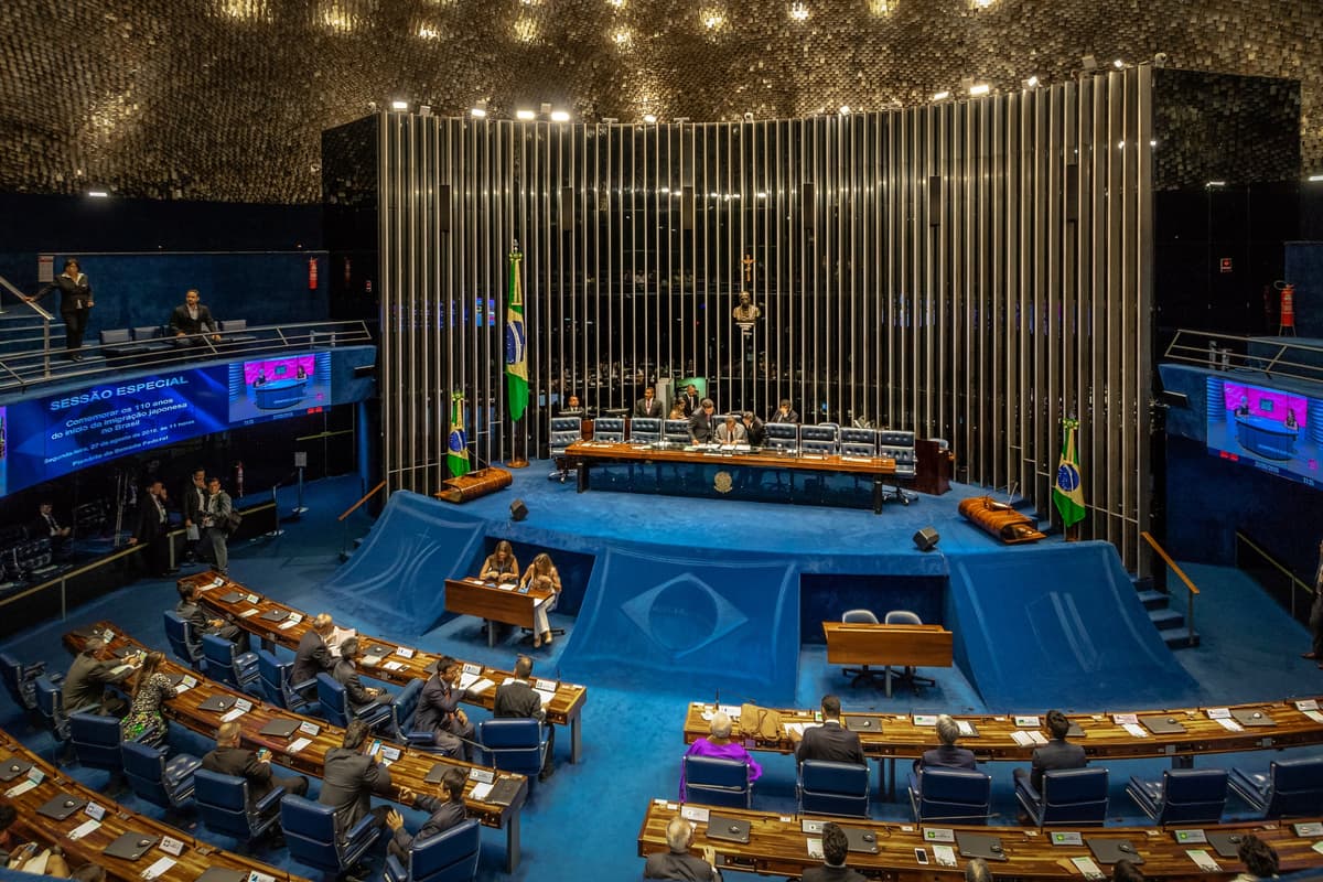 Auxílio-doença sem carência para lúpus e epilepsia avança no Senado