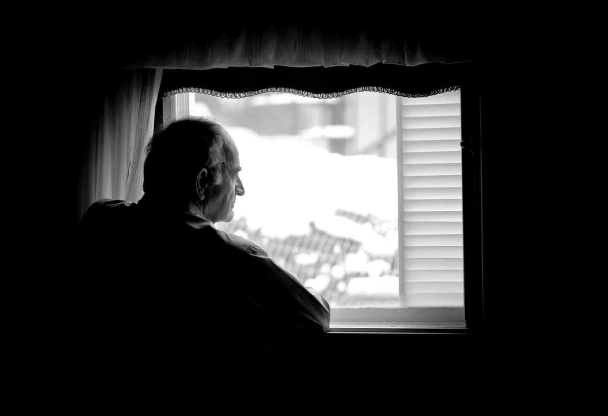Homem de 99 anos garante pensão por morte após acordo com o INSS