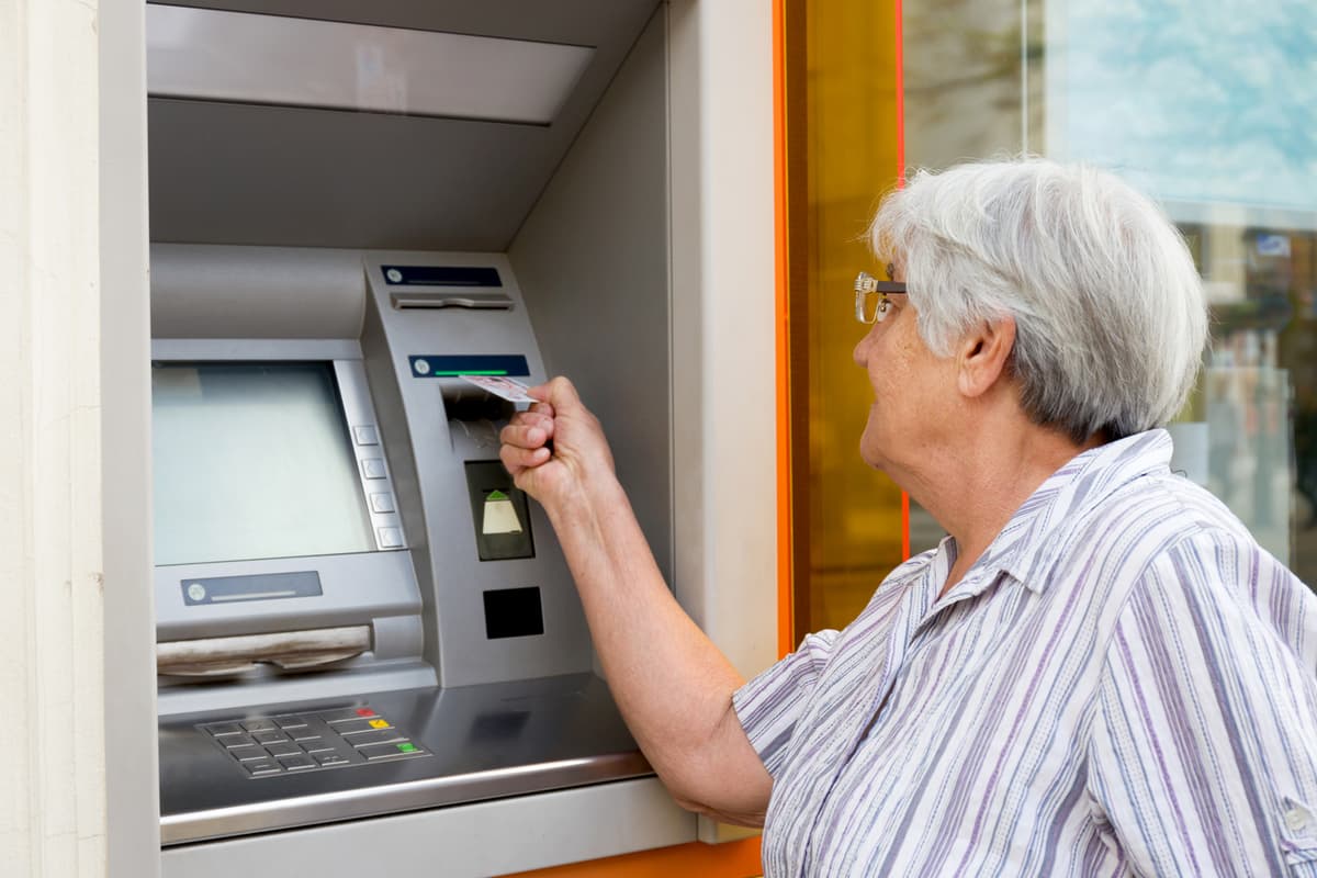 INSS já pagou o 13º de 2025? Veja quem recebeu