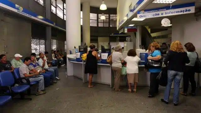 INSS revisa 2,3 mi de benefícios por incapacidade