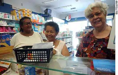 CAS analisa projeto que autoriza venda de remédios a preço de custo para aposentados