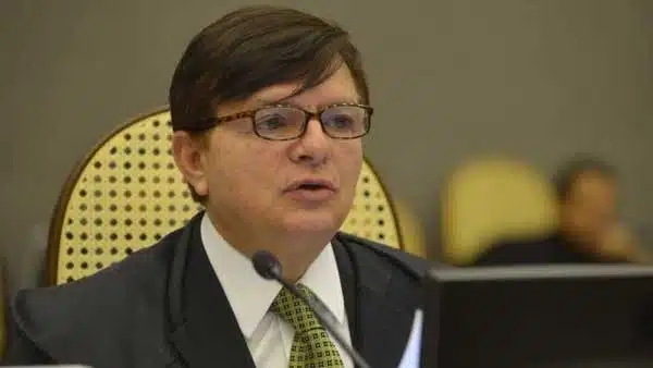 STJ: Pedido de aposentadoria híbrida não precisa ocorrer durante exercício da atividade rural