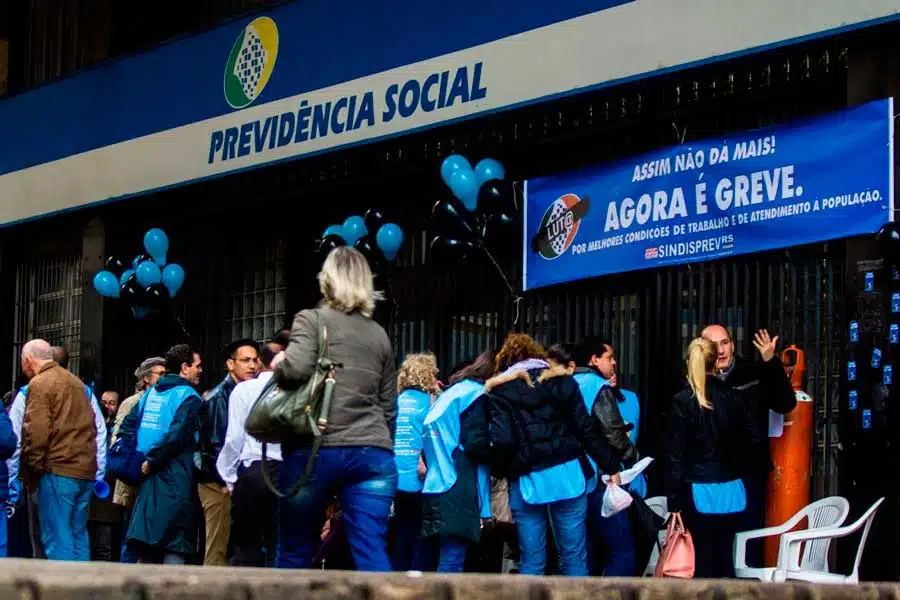 Greve do INSS chega ao fim na maior parte dos Estados
