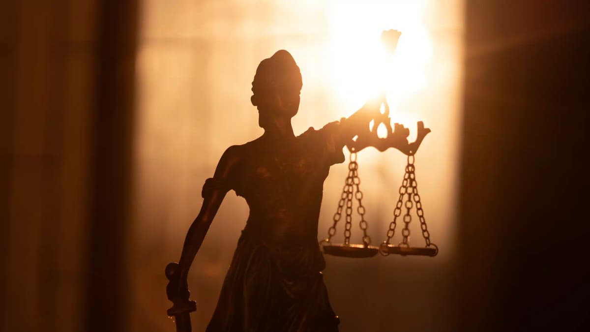 TRF1 mantém pensão por morte para viúva de contribuinte individual