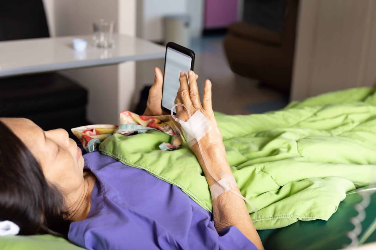 Prova de Vida Digital liberada para acamados e idosos com mais de 80 anos: saiba como fazer