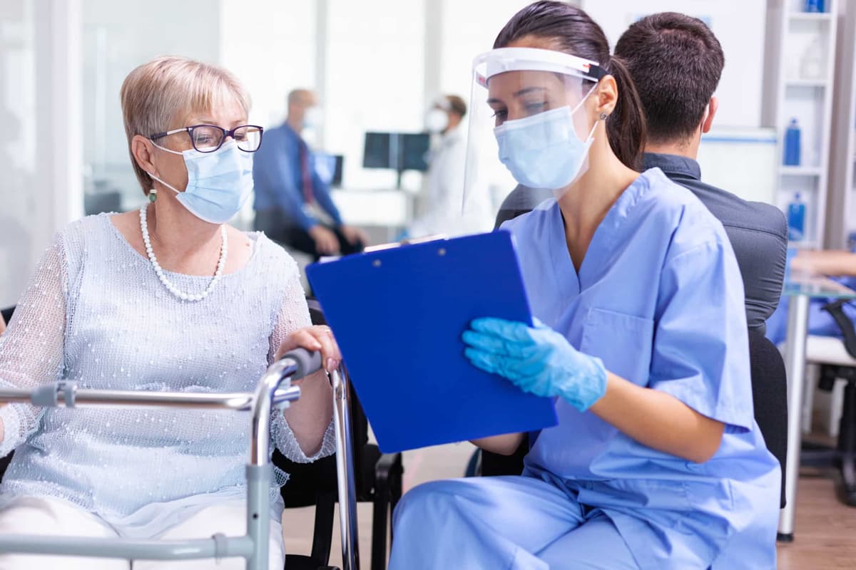 Nova lei obriga hospitais a informar direitos do INSS
