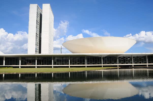 Projeto prevê isenção do imposto de renda e carência do INSS para pessoas com perda do olfato