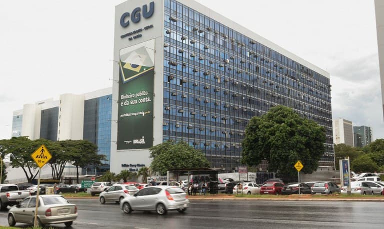 CGU abre investigação sobre farra dos descontos em aposentadorias