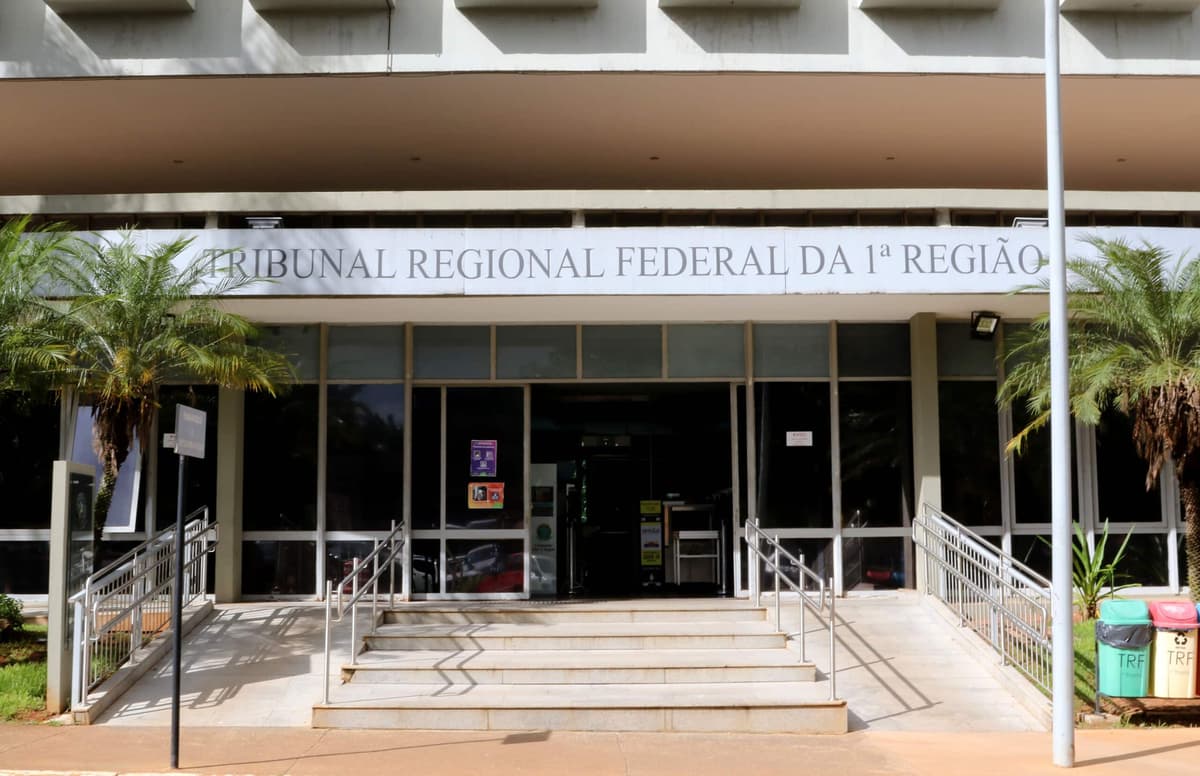 TRF1: é possível acumular salário de mandato eletivo com aposentadoria por invalidez